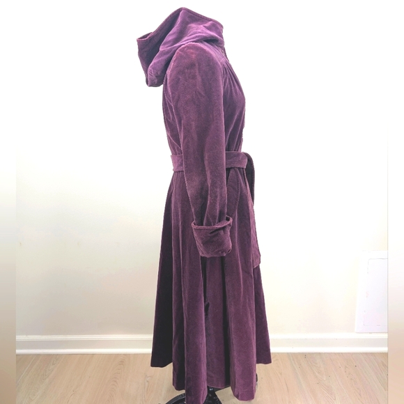 VTG Plum Velvet, Hooded Opera Swing Coat W Slouchy Cuffs/Pockets. Small - Picture 4 of 16